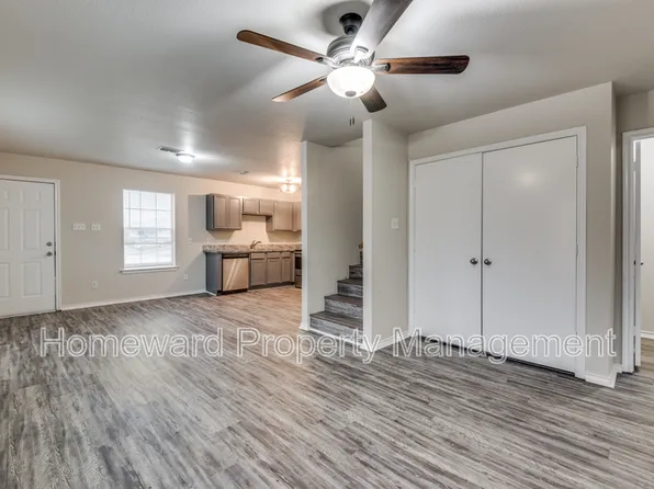 321 Queens Ct S #B, Mansfield, TX 76063