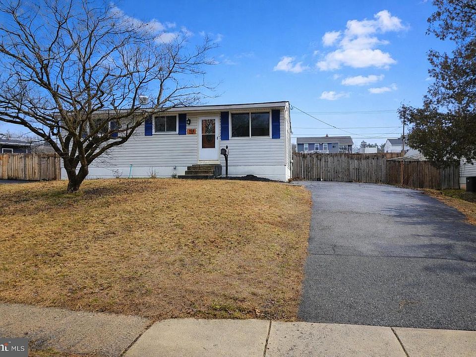 1st image of 103 Tuscany Rd