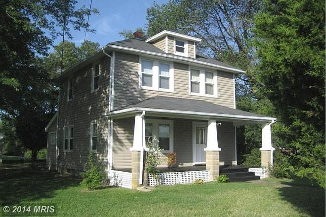 Exterior (Front)