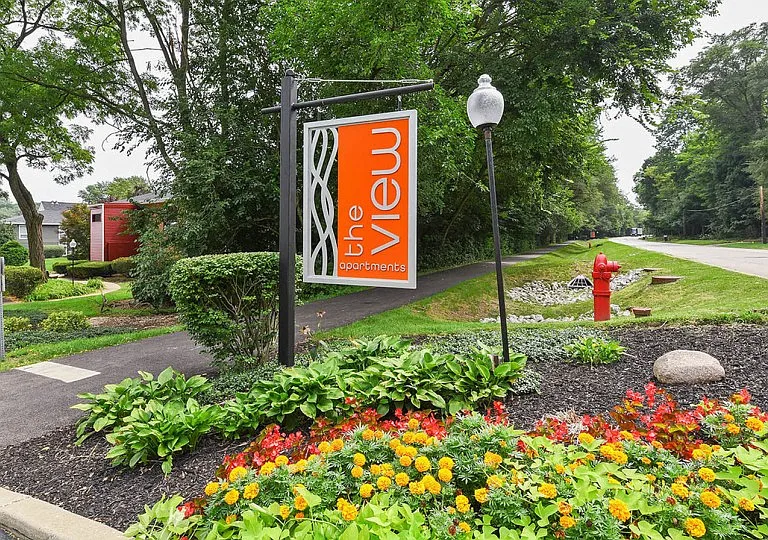 The View Apartments St Charles — Photo 23