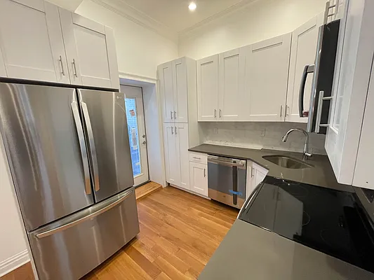 Rented by Francine Realty | media 20