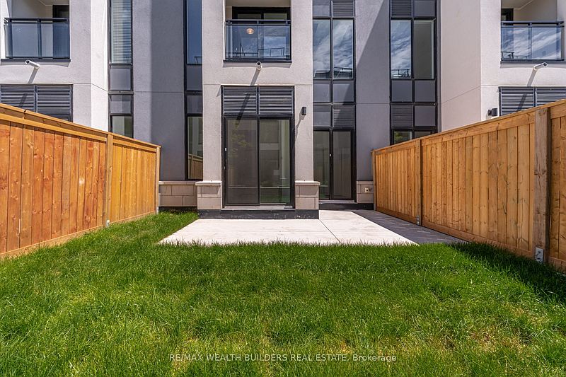Oakville Townhouse for rent - 2 Bedrooms — photo 30