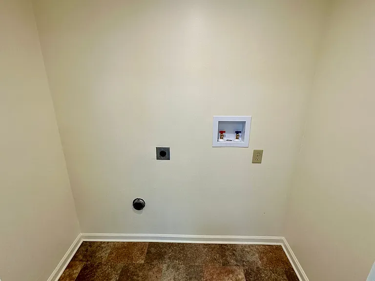 1171 Ravenwood Rd — Photo 6