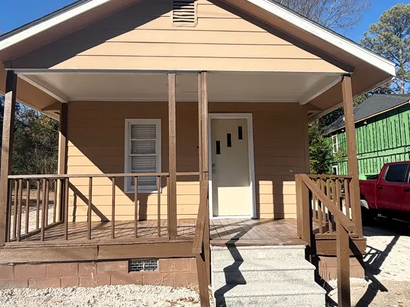 207 Jackson St, Dunn, NC 28334