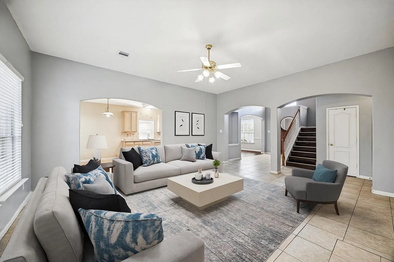 5 bed, 3.5 bath, 3529 sqft, $3,000 — Photo 4