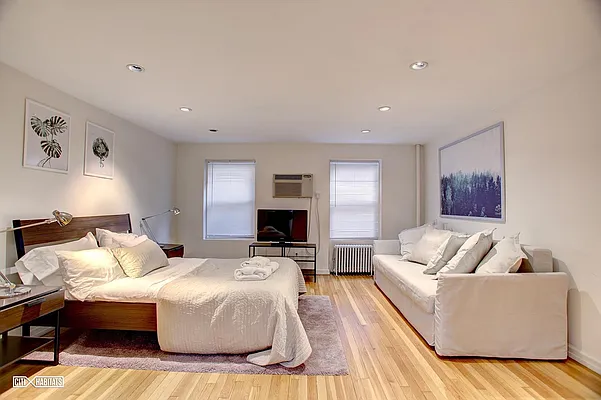 Rented by Citi Habitats | media 12