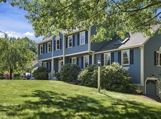 18 Brookdale Ln, Pepperell, MA 01463