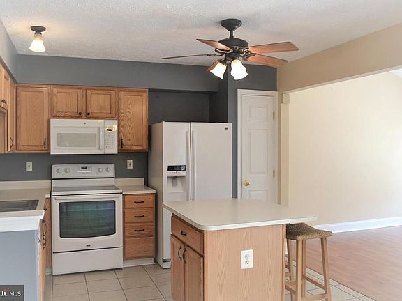 2nd image of 539 Cider Press Ct Unit 14
