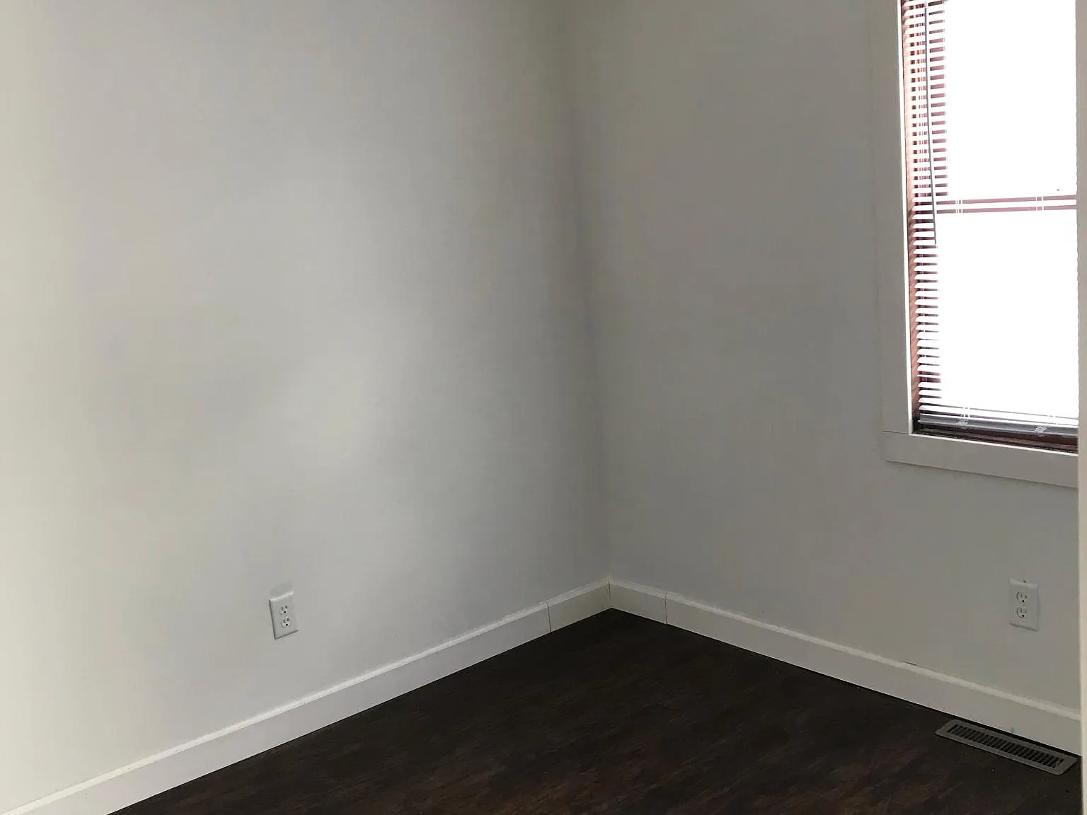 2 bed, 750 sqft, $1,200 — Photo 4