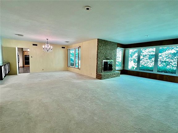 5th image of 519 Elknud Ln