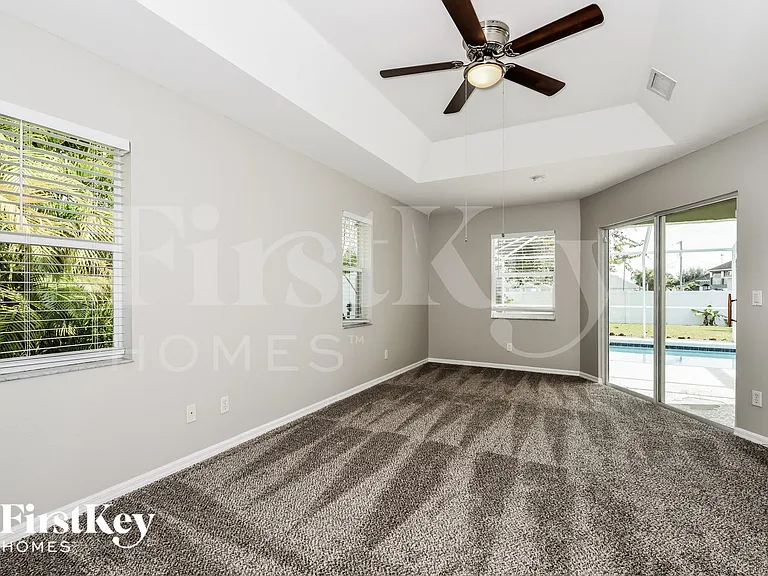 1017 SE 5th Ave — Photo 9