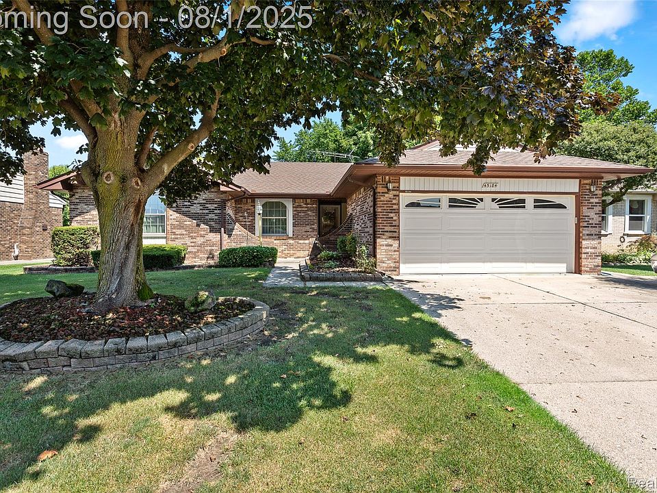 1st image of 45184 Indian Creek Dr
