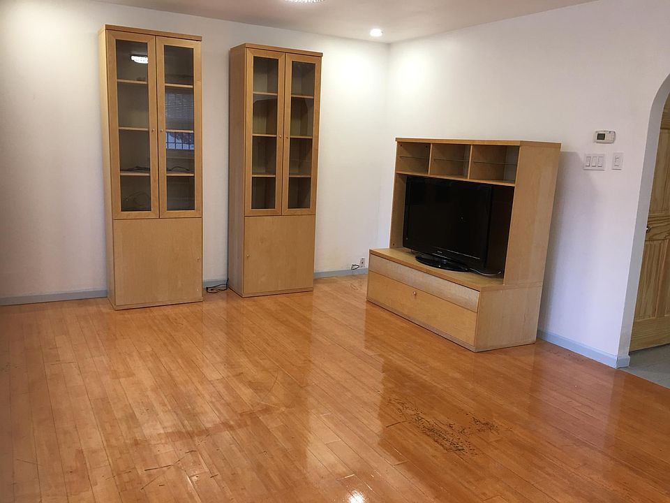 1st image of 16502 71st Ave