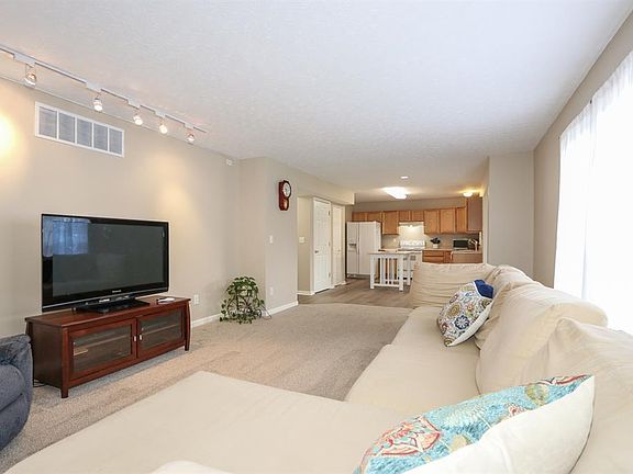 5th image of 4407 Todds Trl