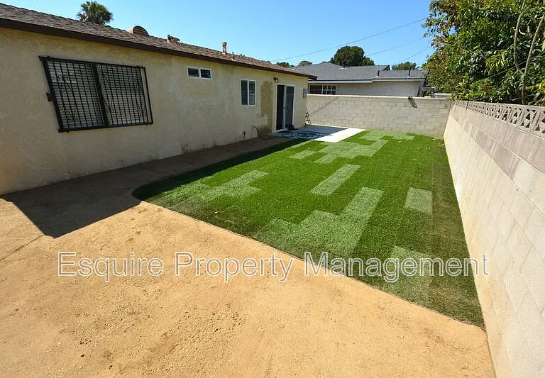 240 Alpine St — Photo 22