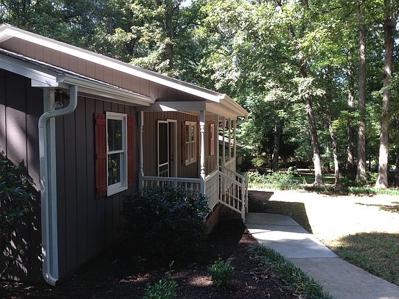 4th image of 8705 Lochinvar Dr