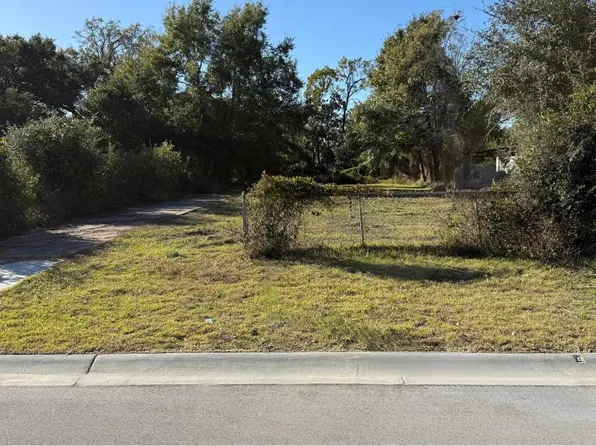 161 Pine St, Biloxi, MS 39530