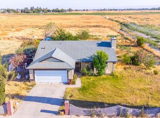8615 Almond Ave, Dos Palos, CA 93620