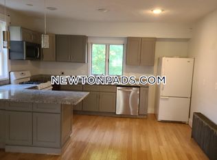 12 Lincoln Rd #9, Newton, MA 02458