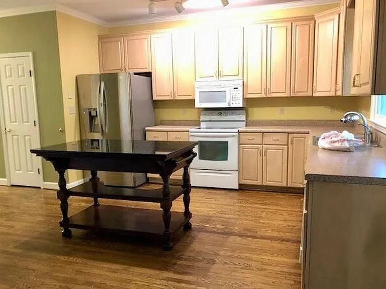 4916 Gold Crest Dr — Photo 10