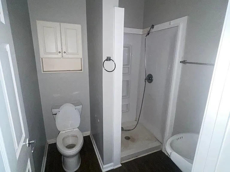 137 Sivley Ave — Photo 19
