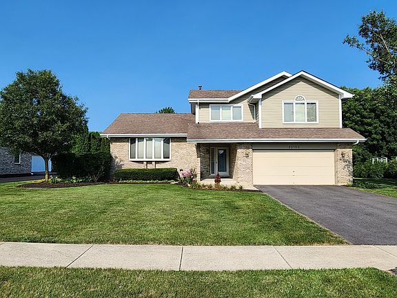3rd image of 22100 Princeton Cir