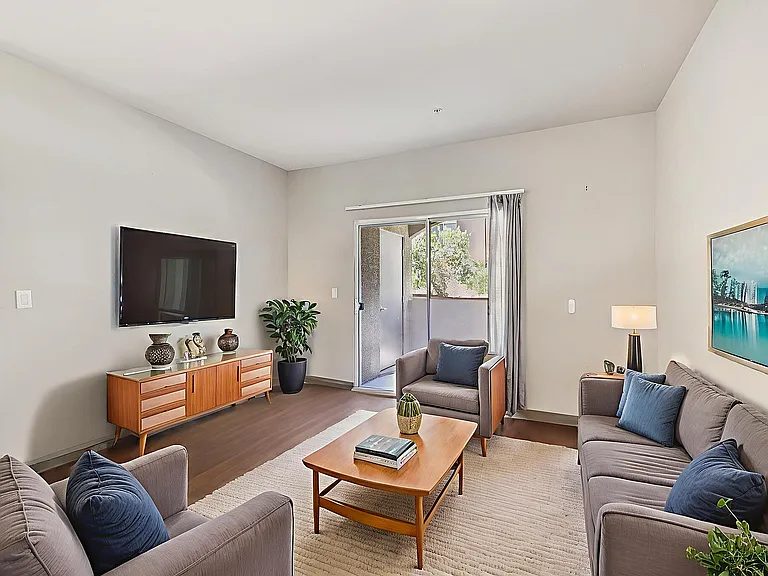 B1x1 Living Room