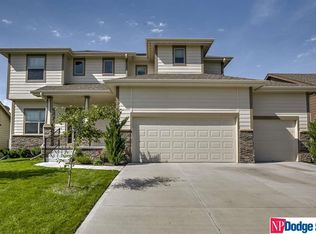 10311 Cary St, Lavista, NE 68128