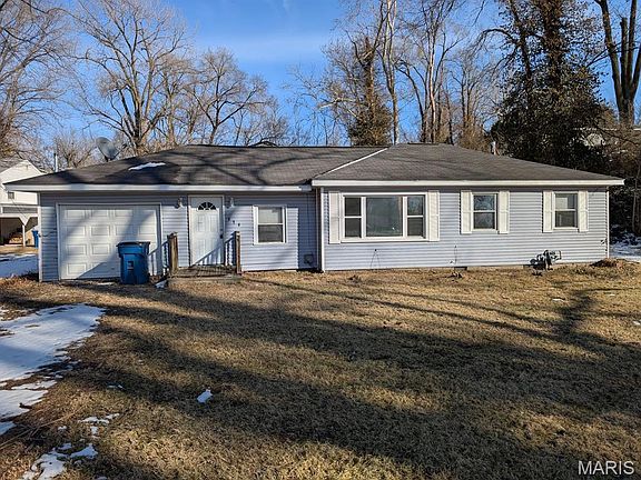 2nd image of 929 Caseyville Rd