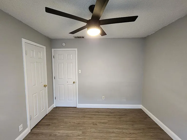 1805 Magnolia Ave — Photo 26