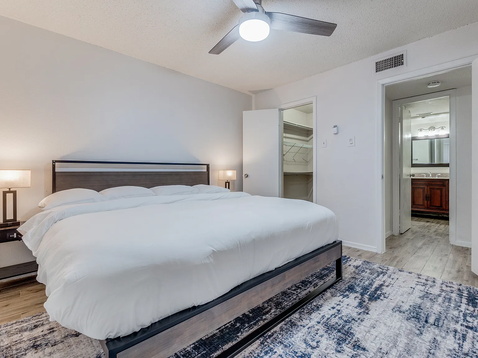 1 bed, 780 sqft, $1,999 — Photo 4