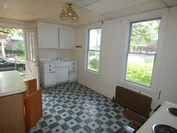 564 King St, Pottstown, PA 19464