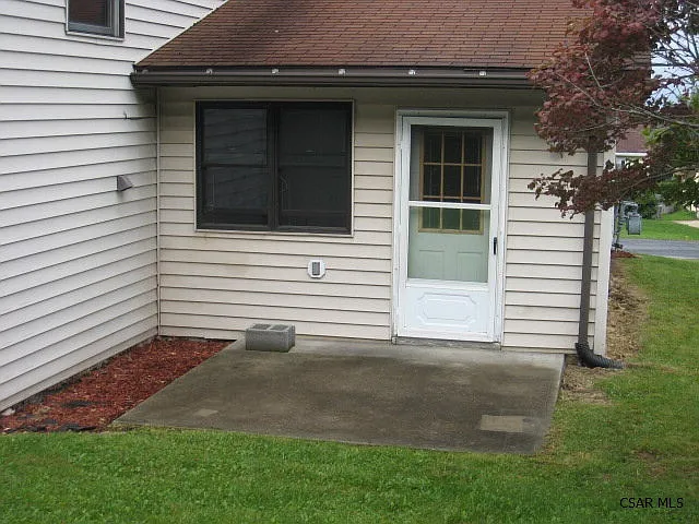 216 Hastings St — Photo 8