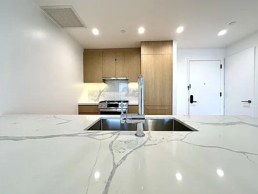 Rented by Nest Seekers International | media 19