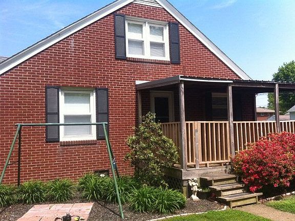 4th image of 733 Christopher Greenup Dr
