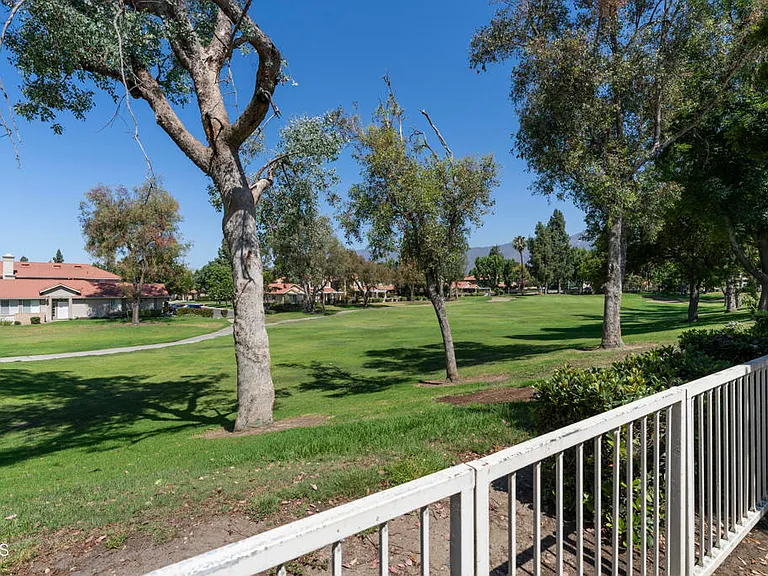 1549 Spyglass Dr — Photo 31