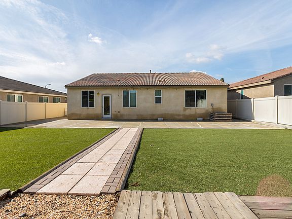 5th image of 9267 Cattail Ln