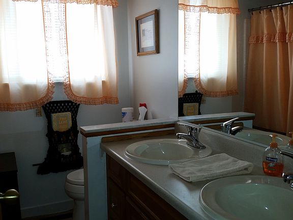 Main Bath - 8'1"x7'1"
