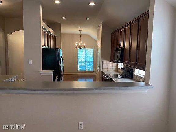 5th image of 4525 Worchester Ln