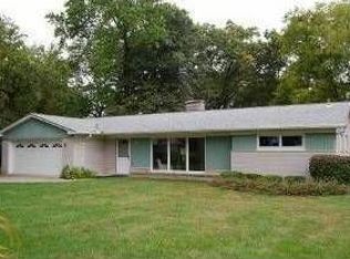 8690 Golfside Dr, Commerce Township, MI 48382