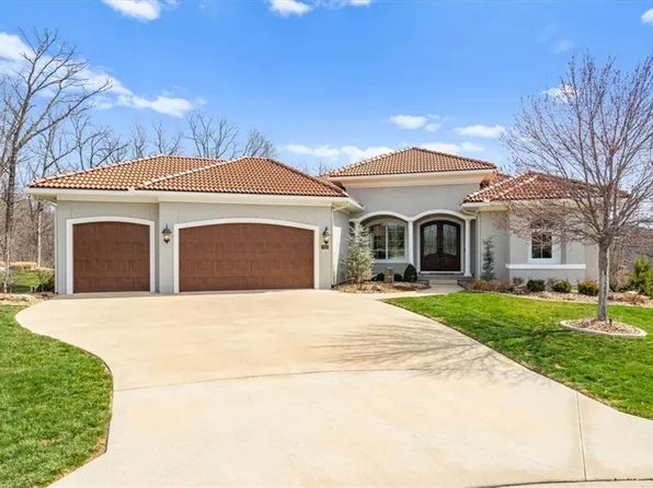 7630 Lance Cir, Parkville, MO 64152