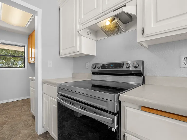 2835 Easy St — Photo 21