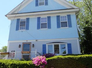 20 Nichols St, Cranston, RI 02920