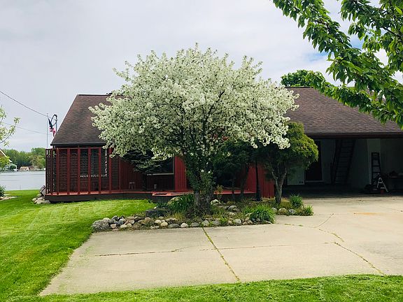 2nd image of 12610 Park Dr