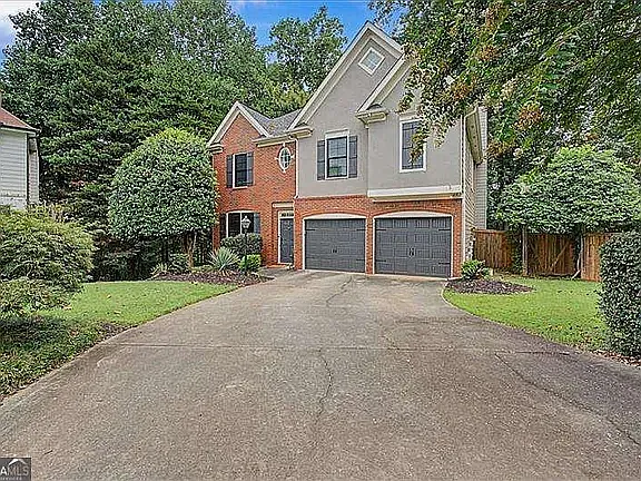 4 bed, 2.5 bath, 2785 sqft, $3,650 — Photo 3