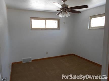 3rd image of 138 Holiday Park Dr