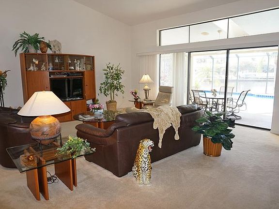 3rd image of 3331 Trinidad Ct
