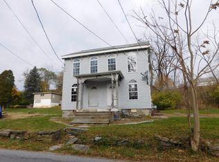 2135 W Maple St, Lebanon, PA 17046