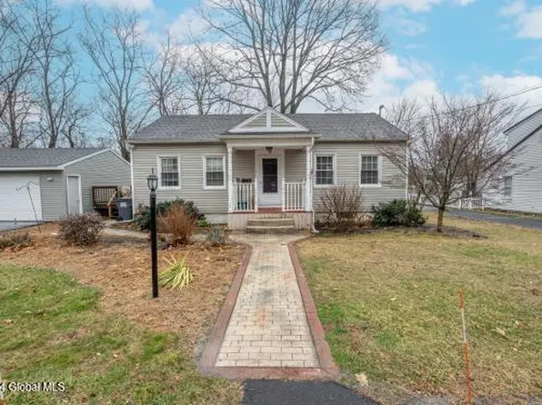 19 Mercer Street, Waterford, NY 12188