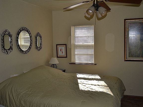 2 Bedrooms (Not of Exact Unit)